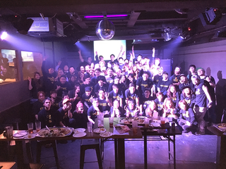 新年会集合写真.png